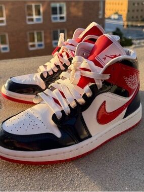 Nike Air Jordan 1 Mid Champ Colors DJ5984-400 Patent Leather Women’s 7